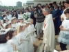 1994 m. Pirmosios Komunijos šventė. Su kun. Izydoru Sadowsku SDB